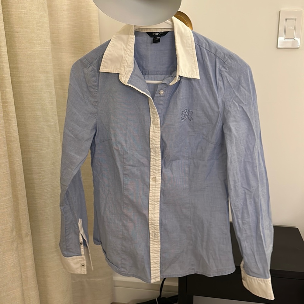 Prich formal dress shirt in size S. 🤍